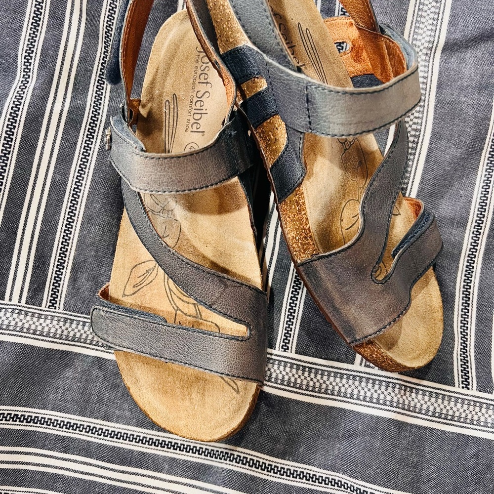 Josef Seibel Tonga 25 women's sandals size 10-10.5